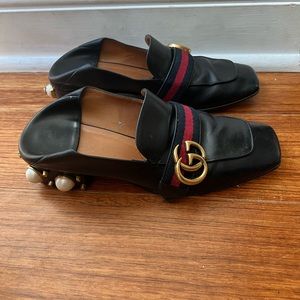 Gucci Loafers With Pearls